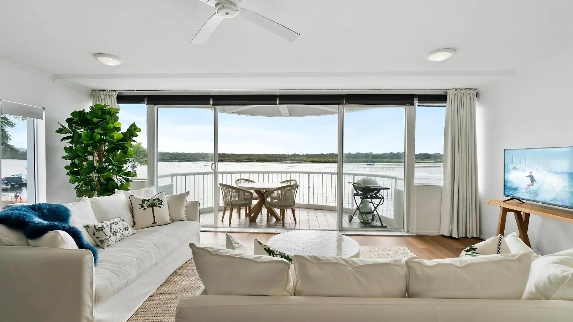 Apartament Howard St Panoramic River And Ocean Views - Penthouse -Rooftop Noosaville