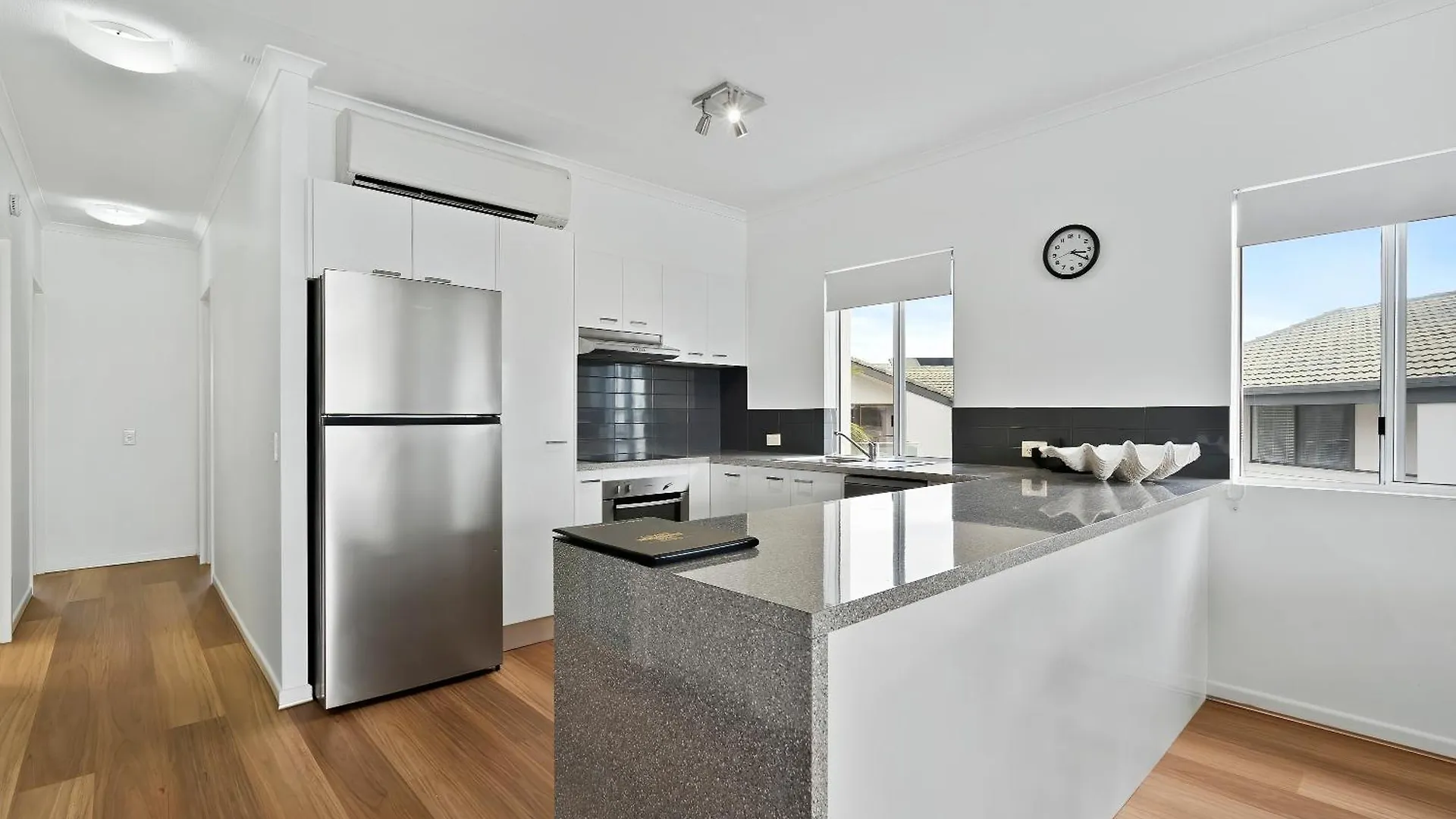 Howard St Panoramic River And Ocean Views - Penthouse -Rooftop Noosaville